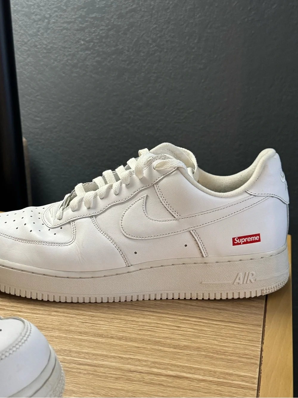 Nike Air Force 1 Supreme - White
